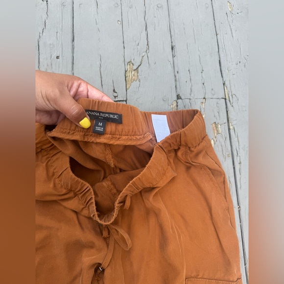 Banana Republic Rust Orange Drawstring Cargo Joggers - Picture 3 of 7